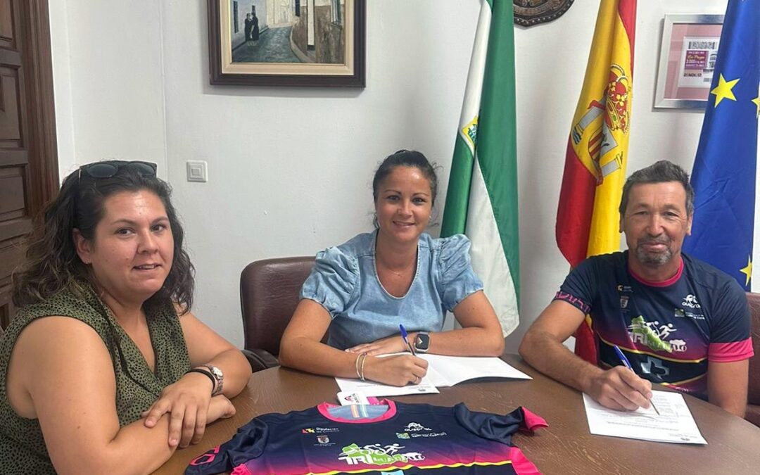 El Ayuntamiento de Fuente Obejuna apoya al Club Deportivo Triatlón Guadiato con un convenio de colaboración