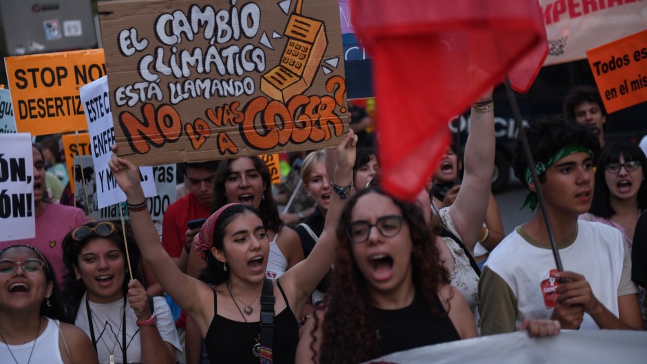 Un grupo de jóvenes en la manifestación por el clima en Madrid. Europa Press