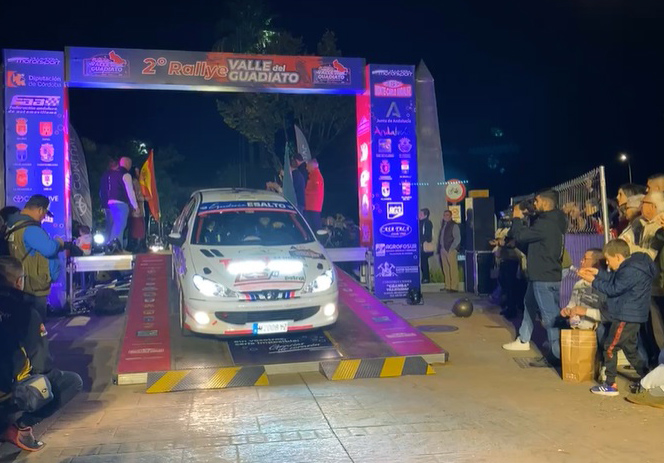 Ceremonia de salida del Segundo Rallye Valle del Guadiato: Emocionante Competición con la Presencia de Todos los alcaldes del Valle del Valle del Guadiato
