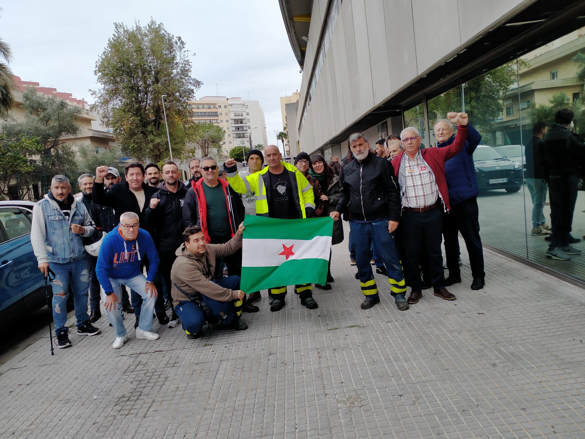 Solidaridad con la Coordinadora de Trabajadores del Metal en Cádiz: Del Tribunal de Justicia al Corazón de la Lucha Laboral