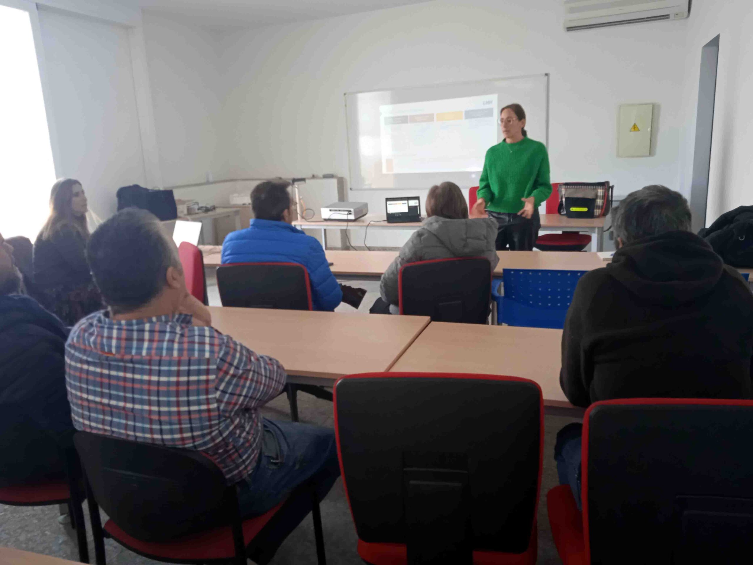 Primera sesión informativa en la provincia de Córdoba del Programa de formación y recolocación para las personas desempleadas de las zonas afectadas por la transición energética