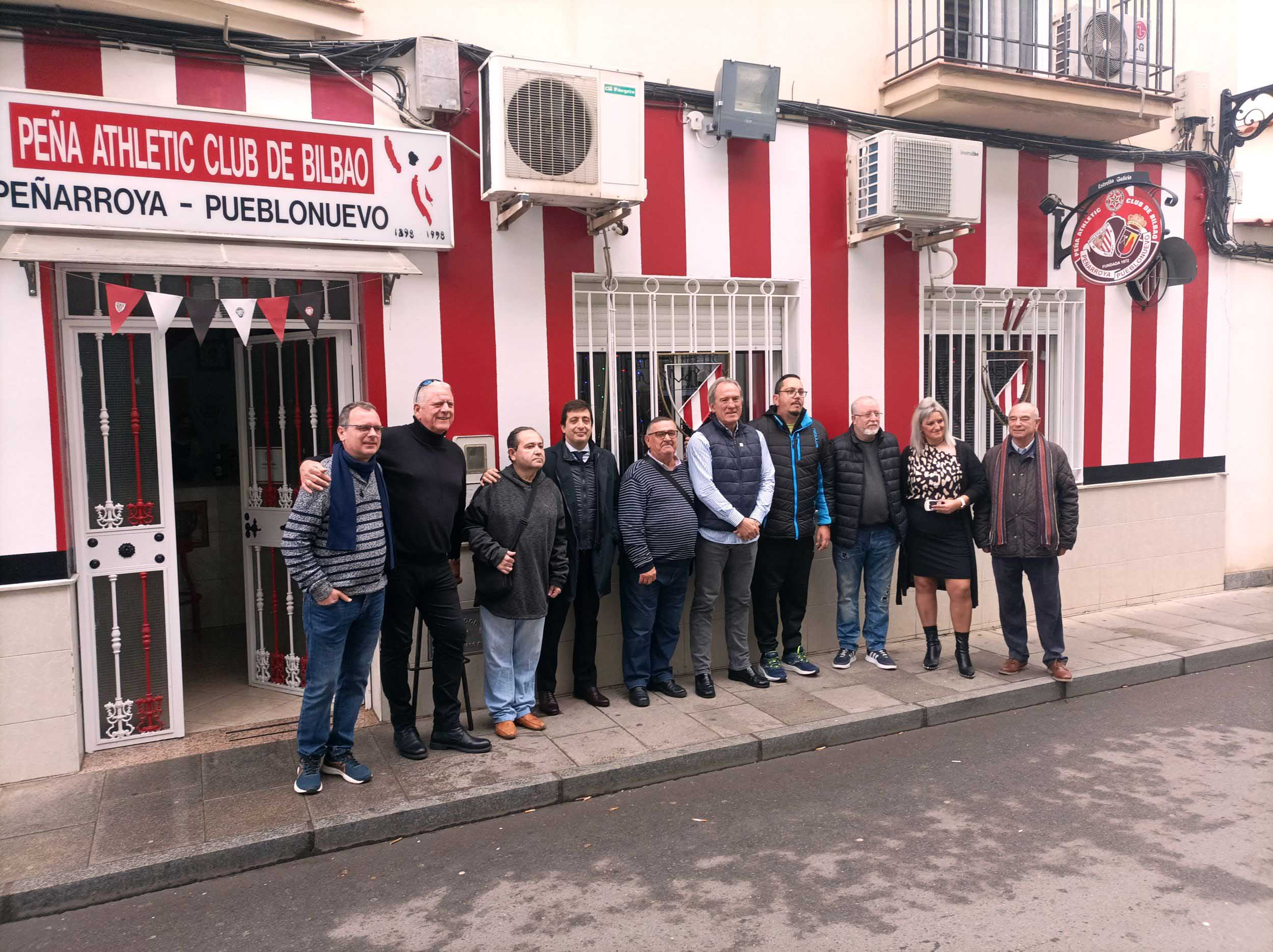 La Peña Athletic Club de Bilbao de Peñarroya-Pueblonuevo, recibe la visita de Andoni Goikoexea, ex defensa Central del Athletic Club y de la Selección Nacional