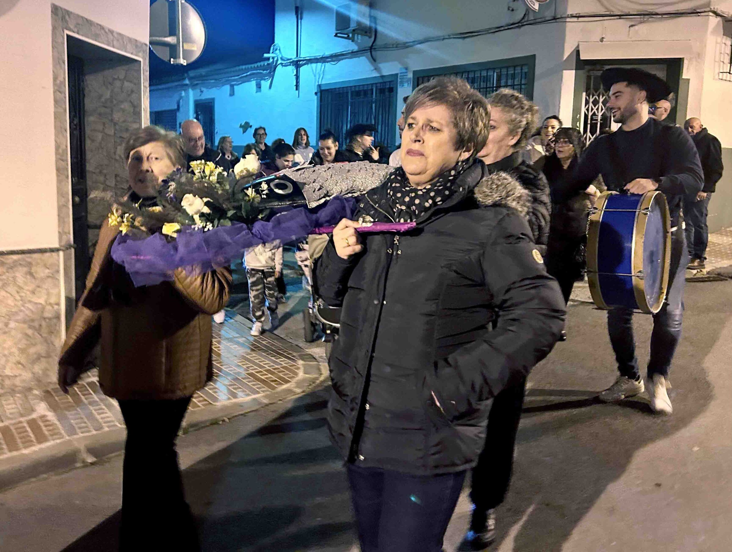 Emotivo entierro de la sardina en Peñarroya Pueblonuevo: tradición y llanto en el carnaval