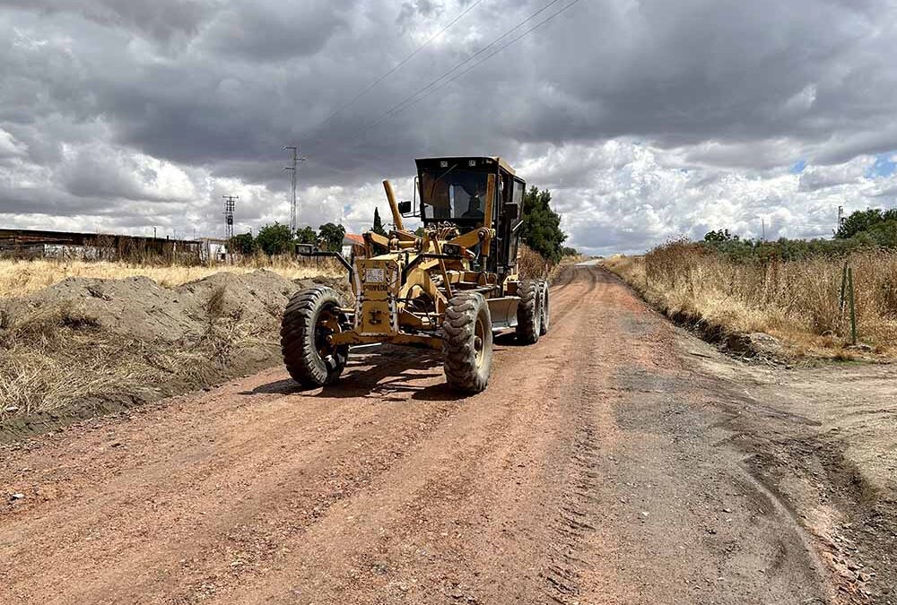 El Ayuntamiento de Peñarroya-Pueblonuevo invierte 1.800 euros en la reparación del camino de la Castilleja