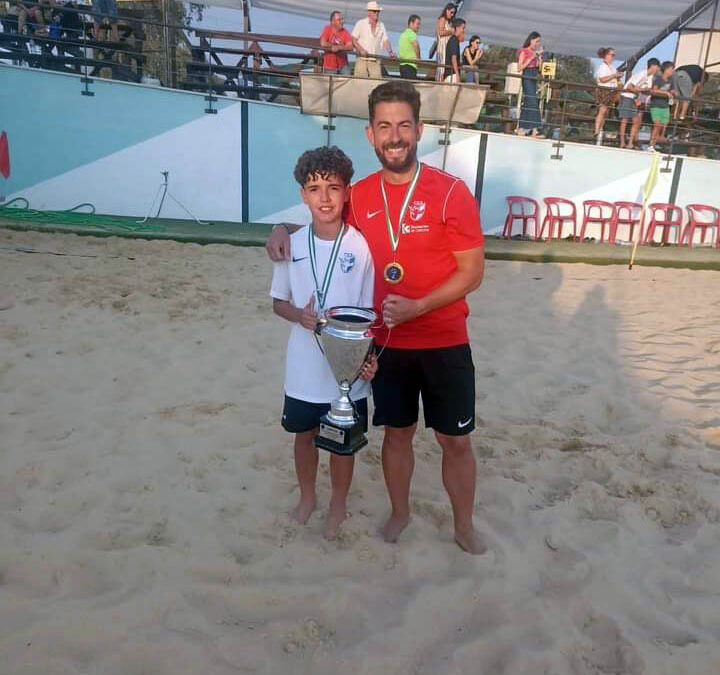 Manuel Jaén González, promesa del fútbol peñarriblense, campeón de Andalucía de Fútbol 7 Playa por segundo año consecutivo
