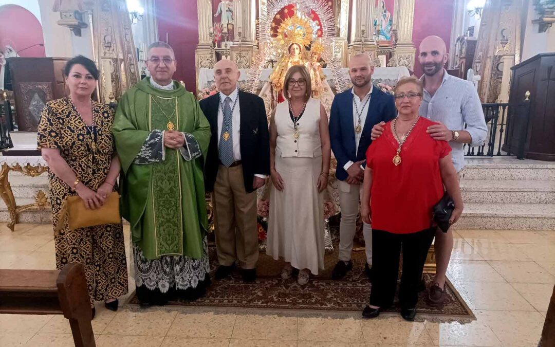 La Virgen del Rosario, Patrona de Peñarroya-Pueblonuevo, recibe el Fajín de General