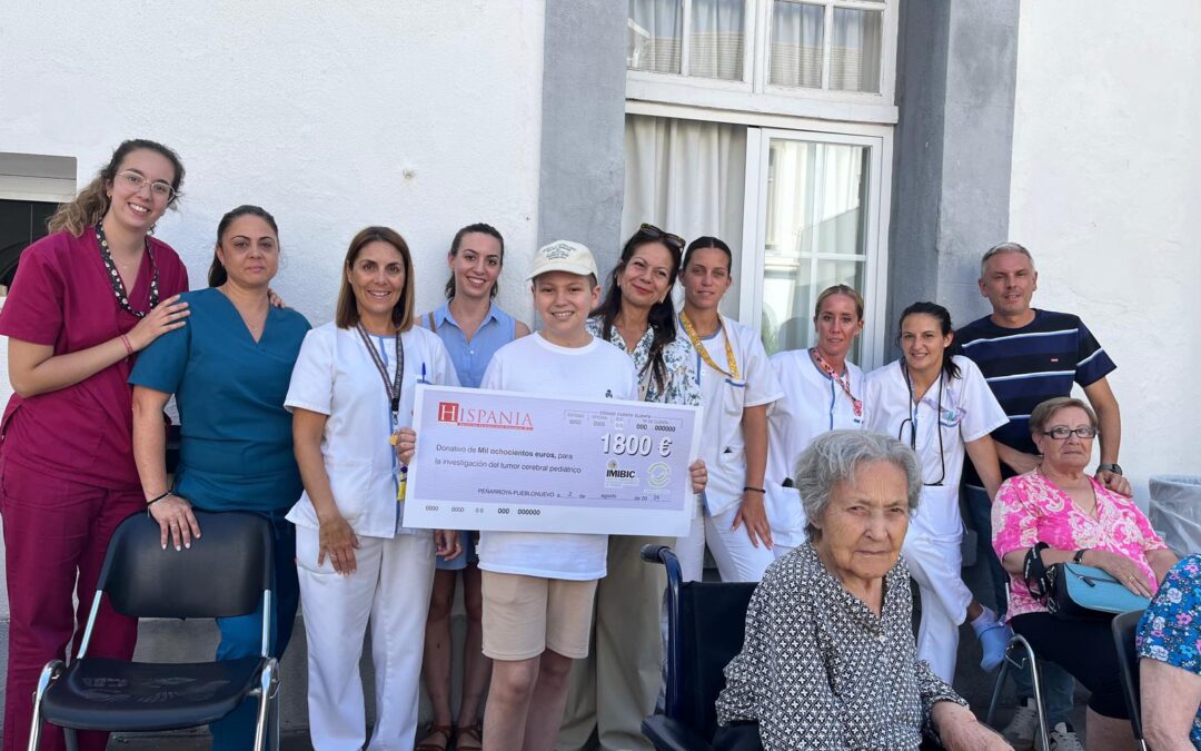 La Residencia Virgen del Rosario se une a Kilómetros de Esperanza con la creación de llaveros solidarios para apoyar la investigación del tumor cerebral pediátrico