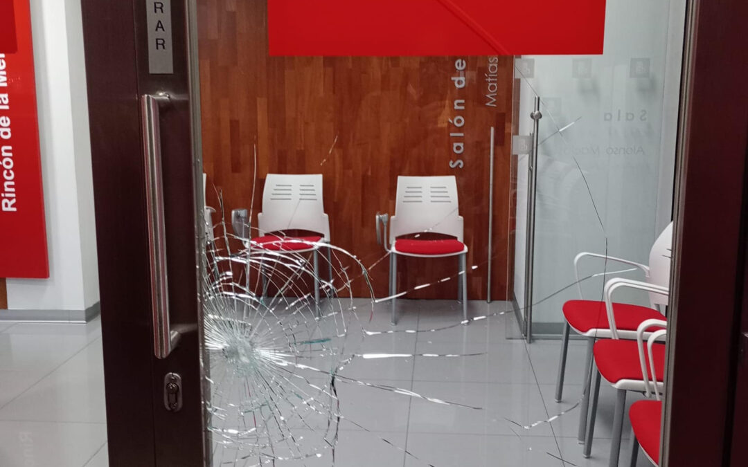 Crespín condena acto vandálico contra la sede del PSOE de Córdoba y denuncia la escalada de violencia política