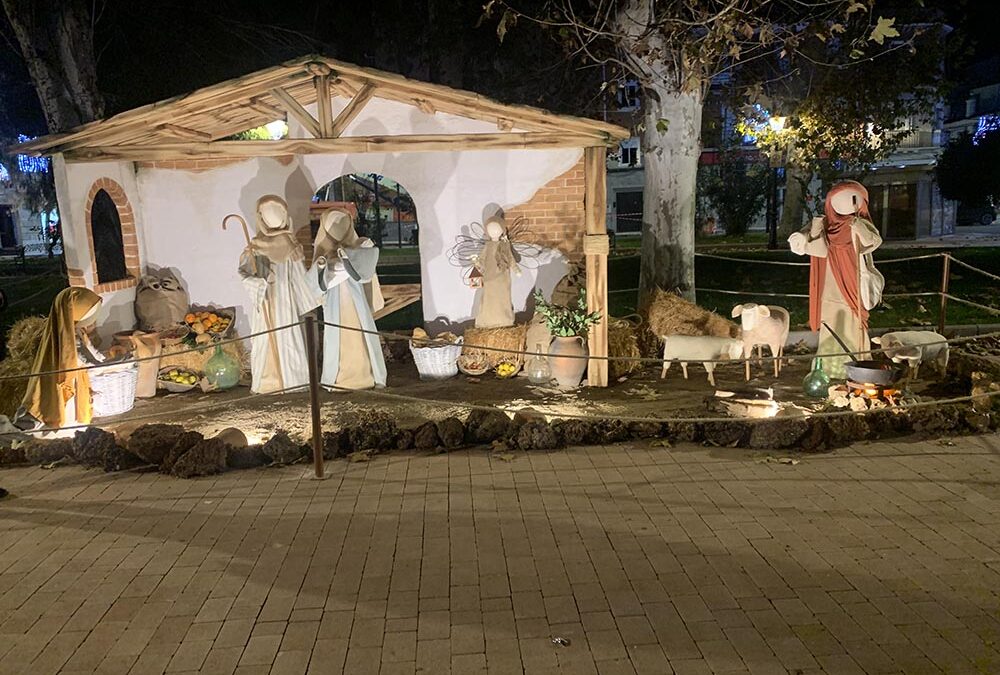 Portal de Belén artesanal de la Plaza Santa Bárbara de Peñarroya Pueblonuevo