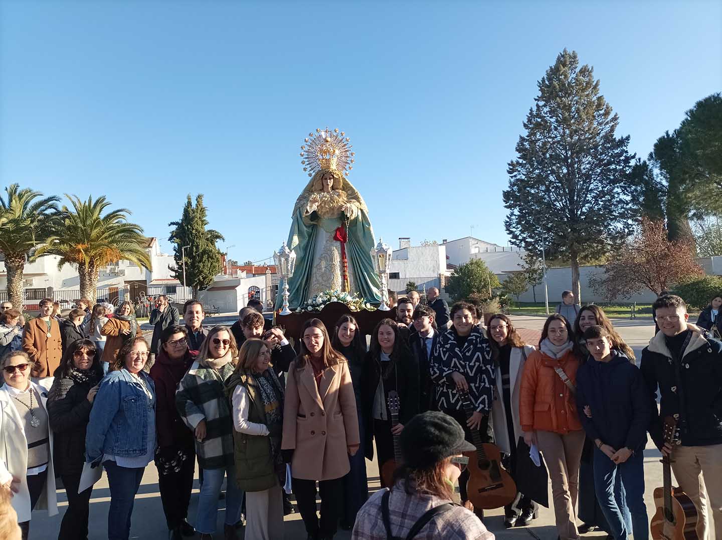 Rosario de la Aurora Coros Esperanza y Camino Neocatecumenal 08-12-2408-12-24 – copia