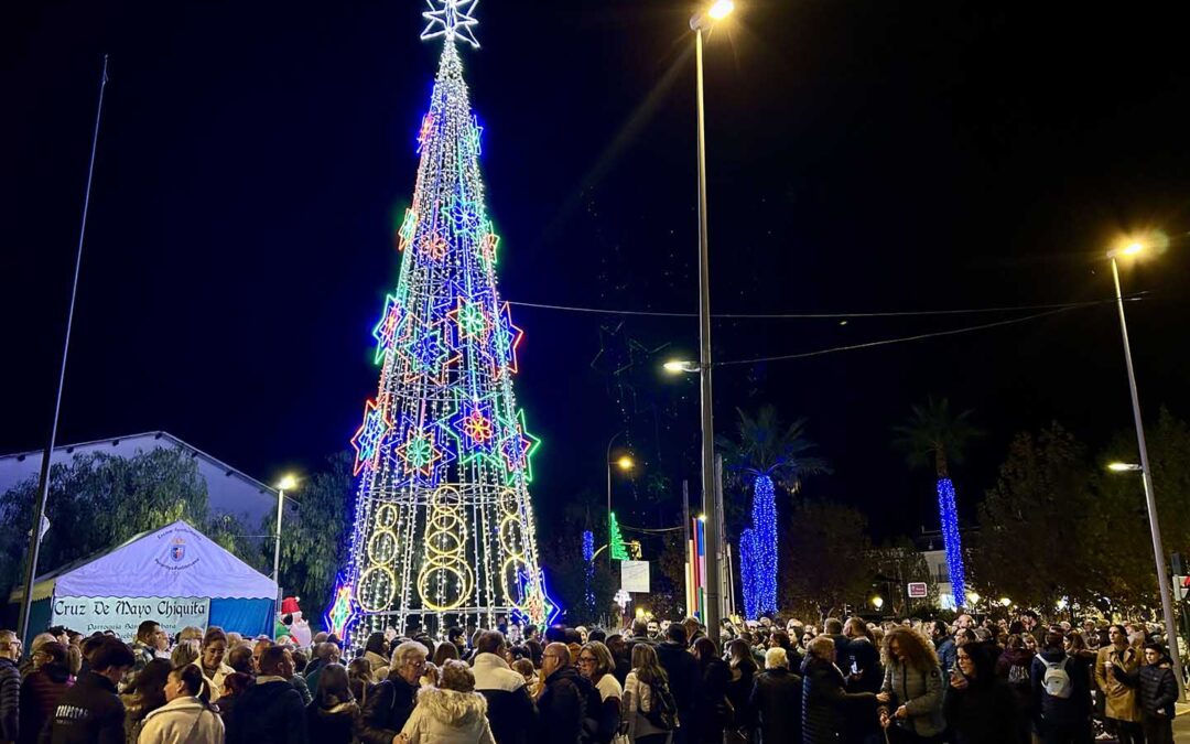 Encendido de las luces navideñas en Peñarroya-Pueblonuevo, un esfuerzo compartido