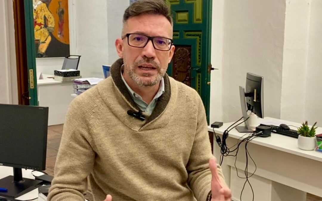 ROMERO PIDE A FUENTES QUE “NO ENDOSE A OTROS EL MARRÓN” DE LA COLADA Y EXIJA A LA JUNTA LA SOLUCIÓN PARA QUE SE DEJEN DE CONTAMINAR LAS AGUAS