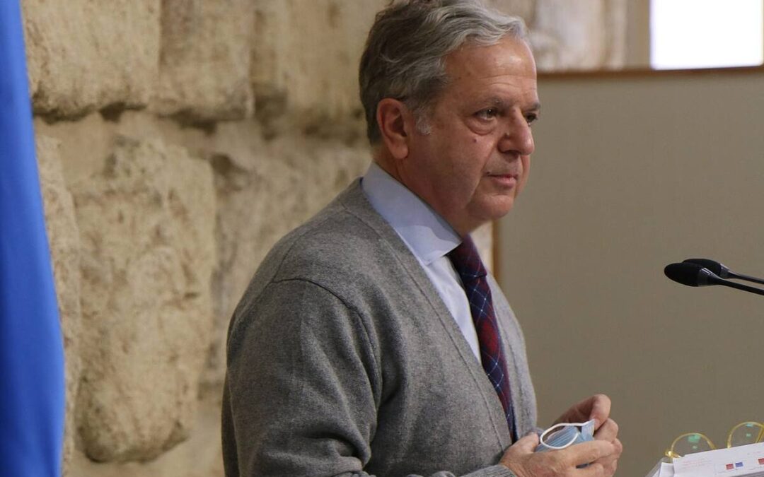 FUENTES RESPONDE AL PSOE QUE LA MOCIÓN DE PEÑARROYA “CHIRRÍA Y MUCHO”, QUE “NO ES BUENO PARA EL PUEBLO NI ME GUSTAN ESTAS COSAS” Y QUE “LO DE LOS TRÁNSFUGAS LO SABEMOS TODOS”