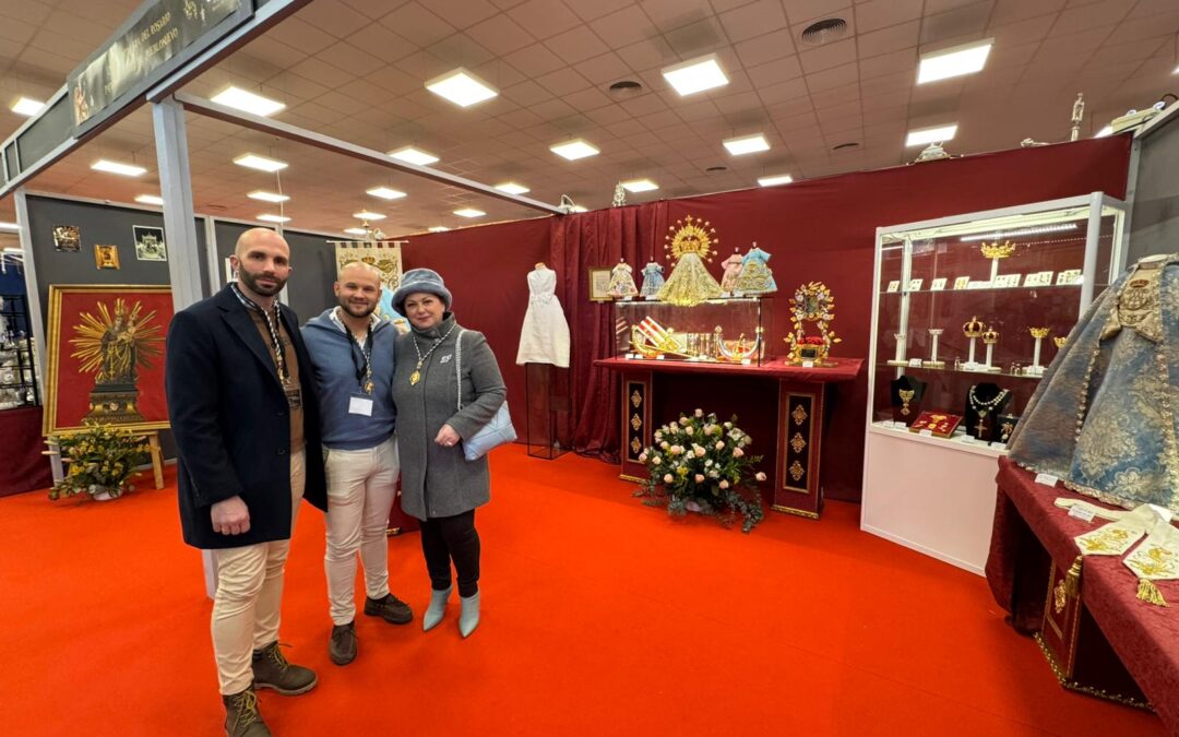 La III Edición del Salón Cofrade de Los Pedroches reúne arte, tradición y devoción en Hinojosa del Duque
