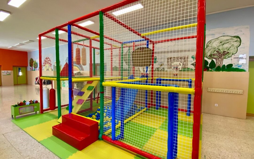 Inaugurado un nuevo parque infantil en el CEIP Aurelio Sánchez con una inversión de 3.000 euros