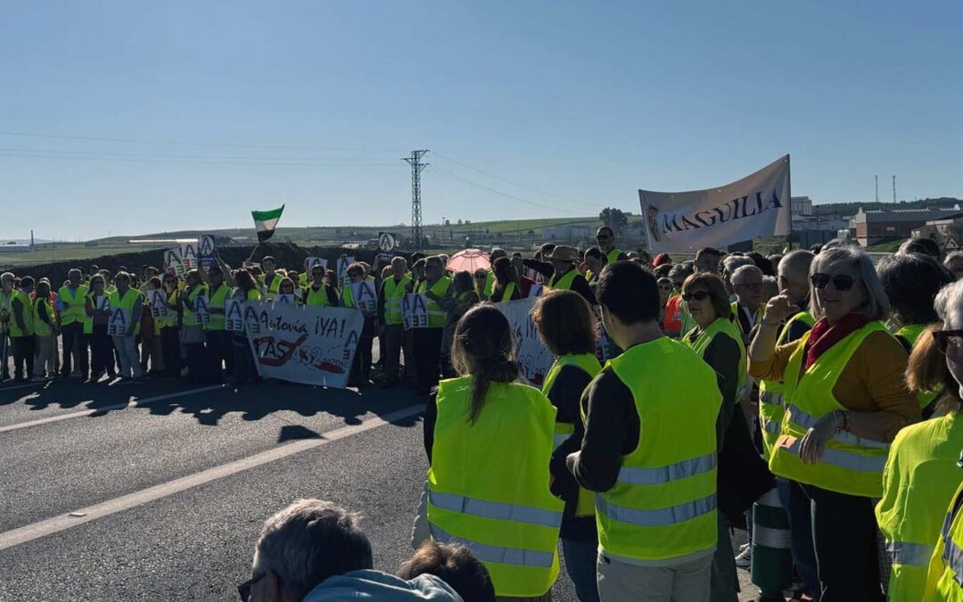 La Plataforma Ciudadana por la A-81 reclama la autovía mientras el PP de Peñarroya brilla por su ausencia