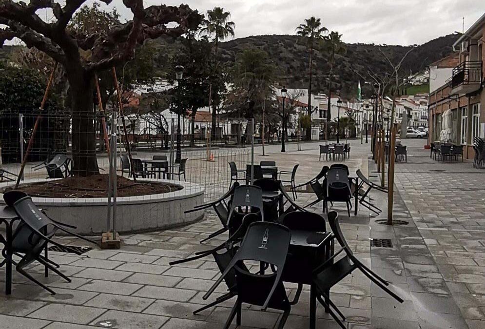 Espiel; Más parkings, pero sin parque infantil: otro derroche mientras el pueblo sigue esperando