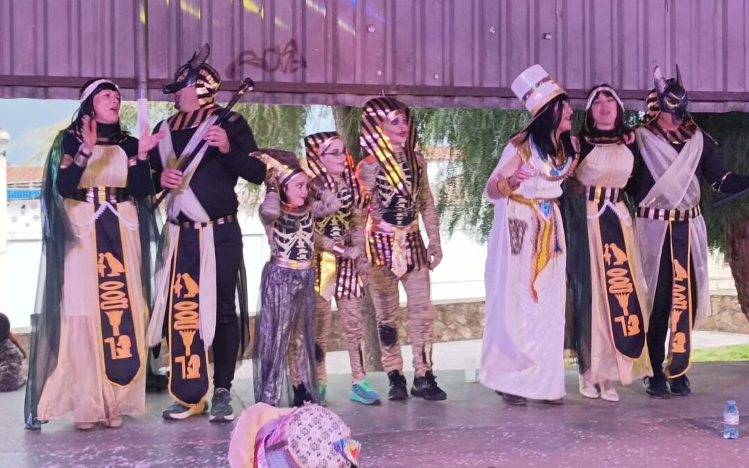 Desilusión en el Carnaval de Peñarroya-Pueblonuevo 2025, una fiesta marcada por la mala organización y el frío