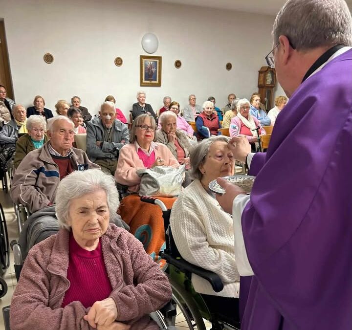 Cuaresma en la residencia Santa Bárbara, reflexión y fe en el miércoles de ceniza