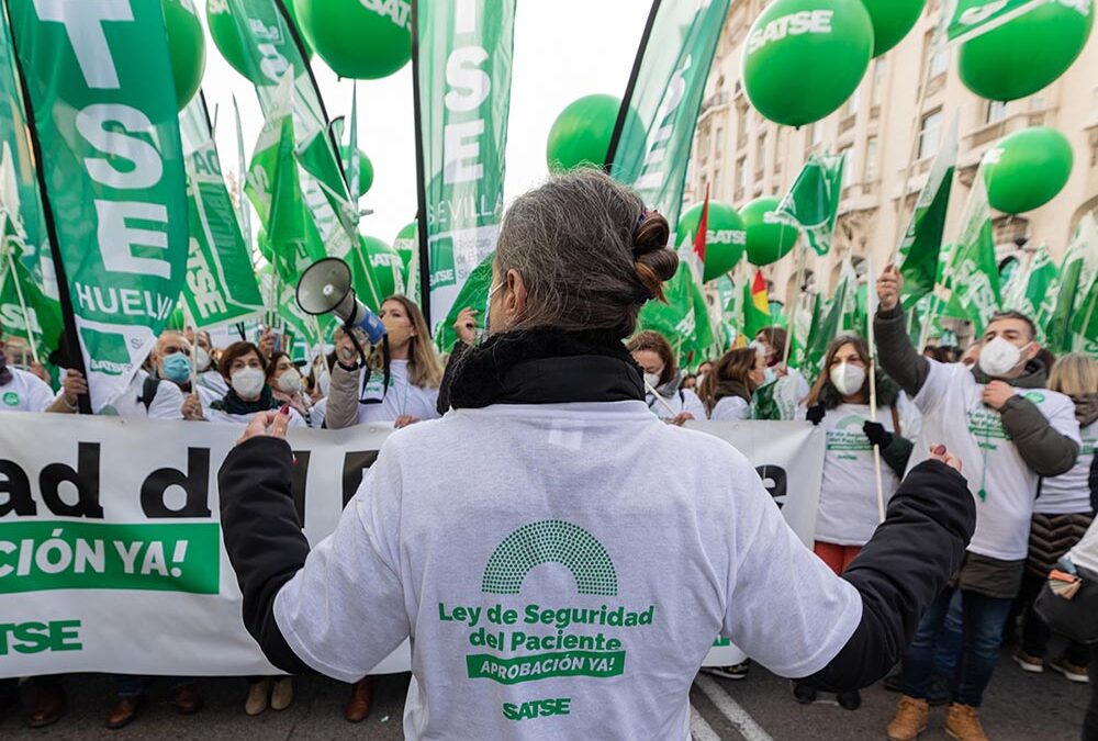SATSE Córdoba alerta: hacen falta 600 enfermeras más para alcanzar la media nacional
