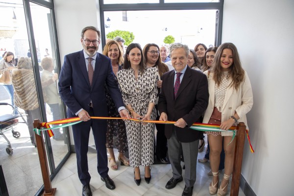 FOTO_Inauguracion-Consultorio-Valsequillo_04-scaled-wpcf_600x400