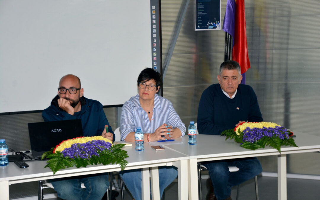 Emotiva proyección de Guardianas de la Memoria en el CIE de Peñarroya-Pueblonuevo