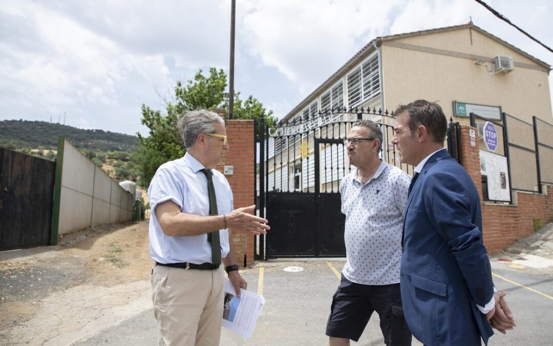 La Diputación de Córdoba impulsa mejoras en Villanueva del Rey con obras en el CEIP Miguel de Cervantes y la carretera CP-229