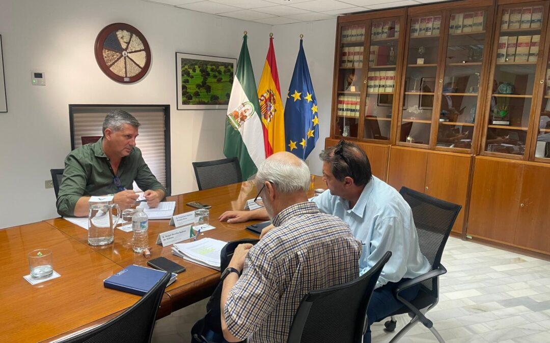 Unidos por el Agua se reúne con Ramón Fernández-Pacheco, consejero de Agricultura, Pesca, Agua y Desarrollo Rural