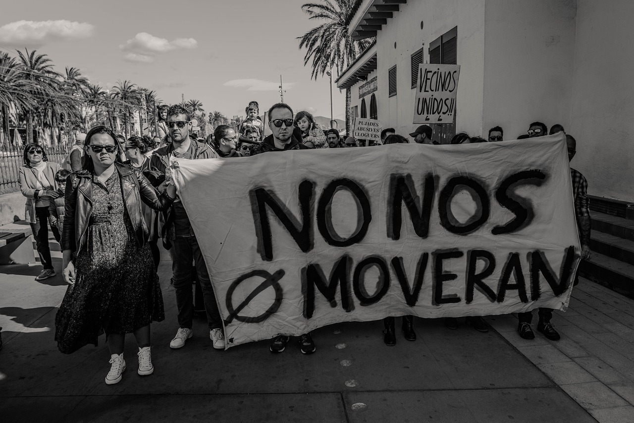 No nos moverán