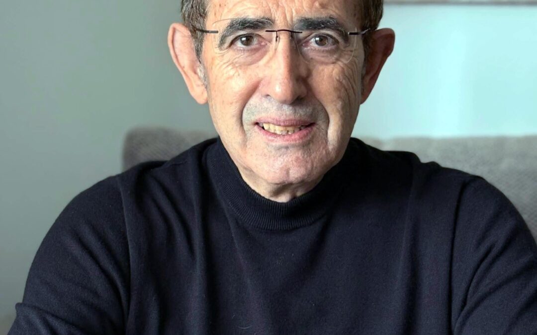 AGUSTÍN NAVARRO SOSA: LA VOZ QUE SOSTIENE  EL PERIODISMO LOCAL DURANTE MÁS DE TRES DÉCADAS