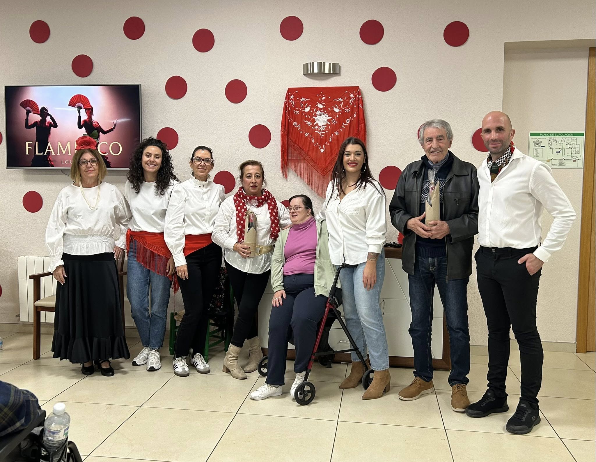La Residencia Santa Bárbara celebra el Día Internacional del Flamenco (2)