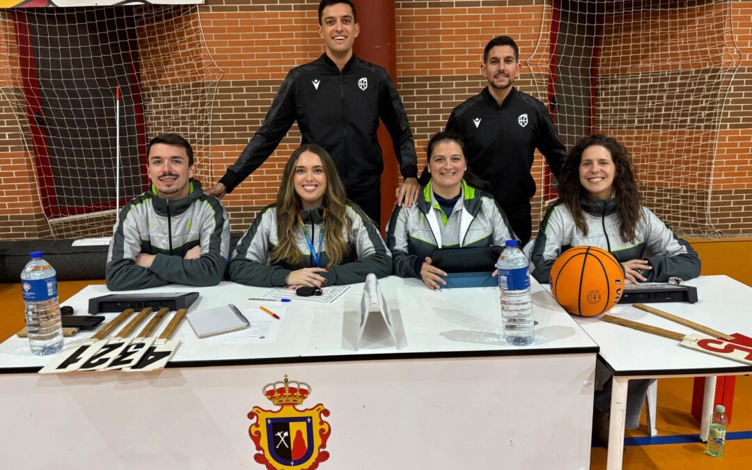 El Peñarroya cae en casa tras pelear hasta el final y sufrir un arbitraje polémico (78-83)