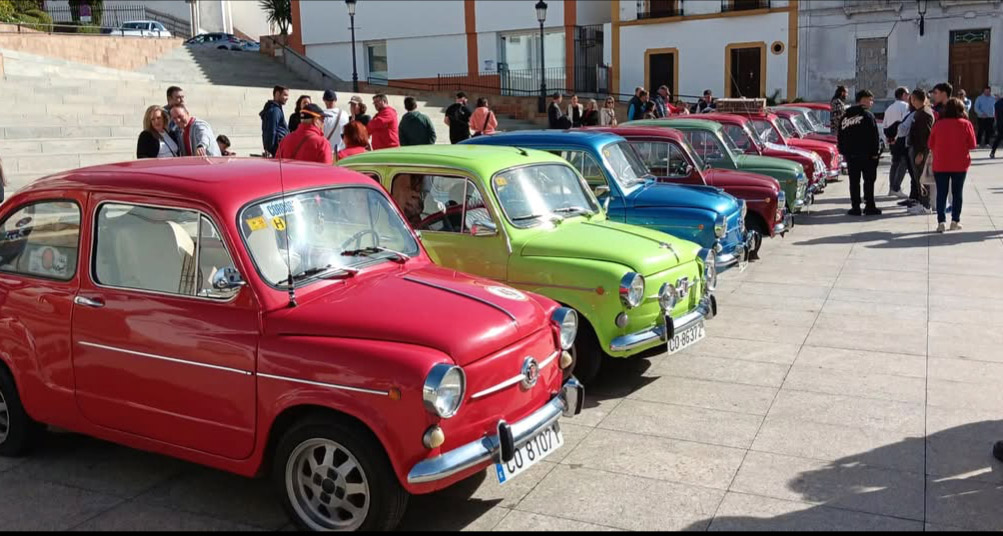 SEAT 600 en una exposición en Fuenteobejuna (2)