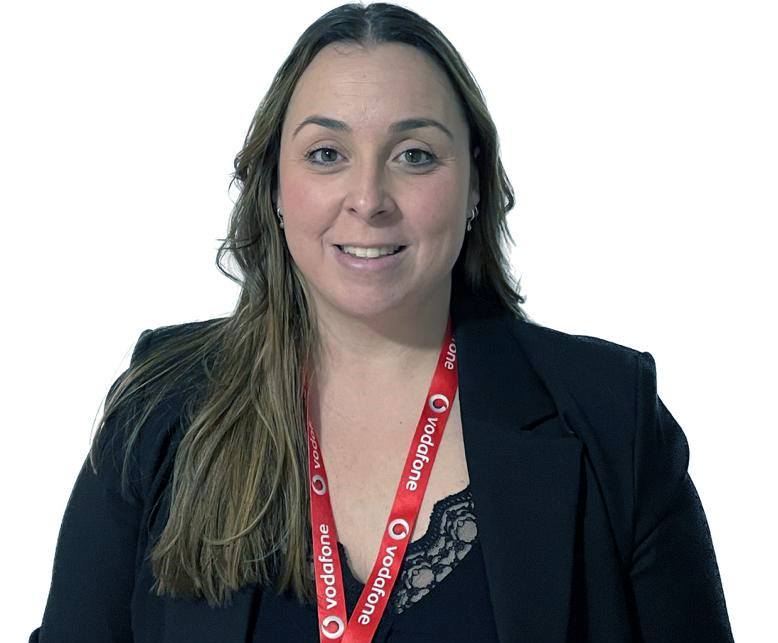 GENTE DE AQUÍ… MARÍA DEL MAR HERNÁNDEZ MAXIMIANO (Ingeniera de Telecomunicaciones de Vodafone Business) 