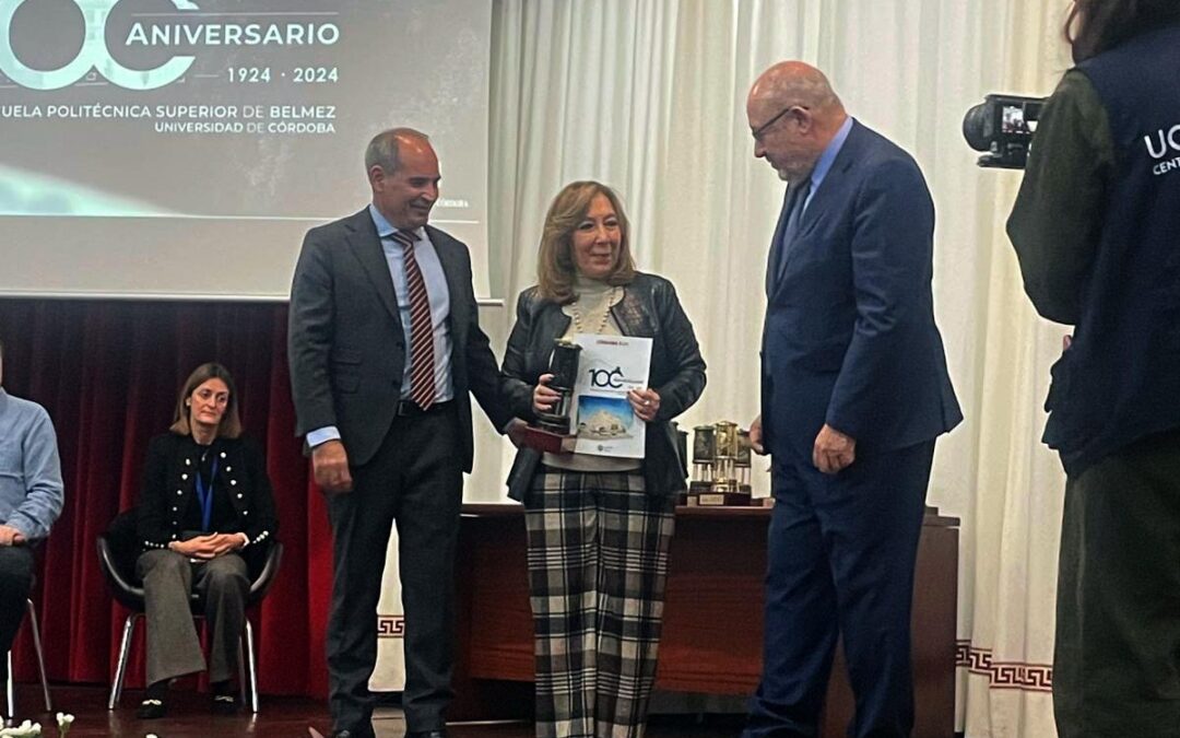 La Escuela Politécnica de Belmez reconoce la labor de María del Carmen Gómez Luna y la Junta Local de la AECC
