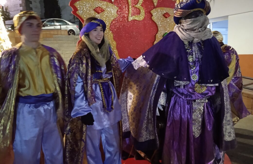 Los Reyes Magos reparten ilusión y premios en Fuente Obejuna