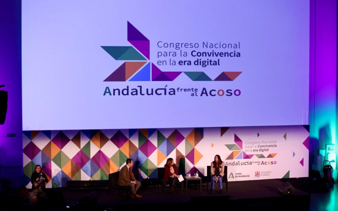 Andalucía propone fijar una edad mínima de acceso a las redes sociales y reforzar los protocolos contra el acoso