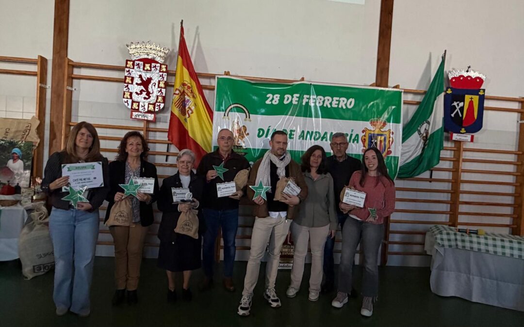 El Colegio Presentación de María homenajea a referentes locales en un emotivo acto por el Día de Andalucía