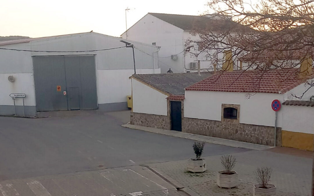 Un empresario denuncia restricciones municipales pese a disponer de un vado oficial vigente desde 2020 en La Granjuela