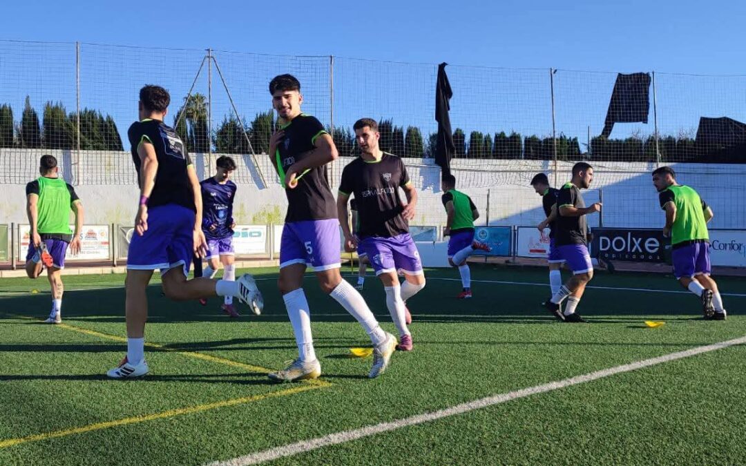 El Peñarroya Pueblonuevo C.F. pierde en Villa del Río y dice adiós al tren del ascenso directo