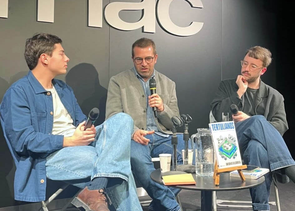 El peñarriblense Antonio Villarreal presenta en Madrid su libro Tertulianos