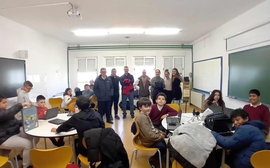 El CEIP Alfredo Gil inaugura su “SpaceGil – Room”, un Aula del Futuro basada en el modelo europeo