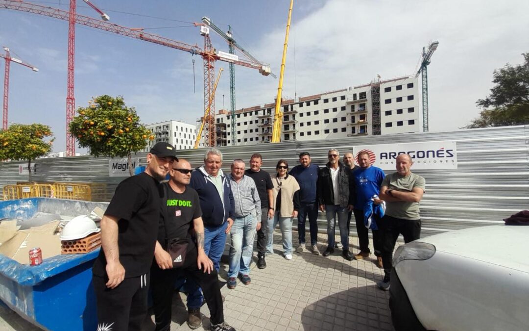 Los sindicatos niegan que la huelga de los operadores de grúas torre sea ilegal y lamentan la actitud cicatera de la patronal