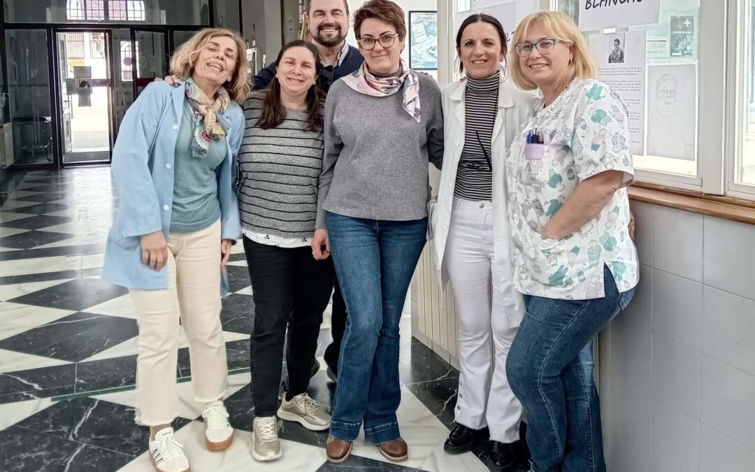 EXPOSICIÓN “ALMAS BLANCAS” EN EL CENTRO DE SALUD DE PEÑARROYA-PUEBLONUEVO PARA CONMEMORAR EL DÍA DE LA MUJER
