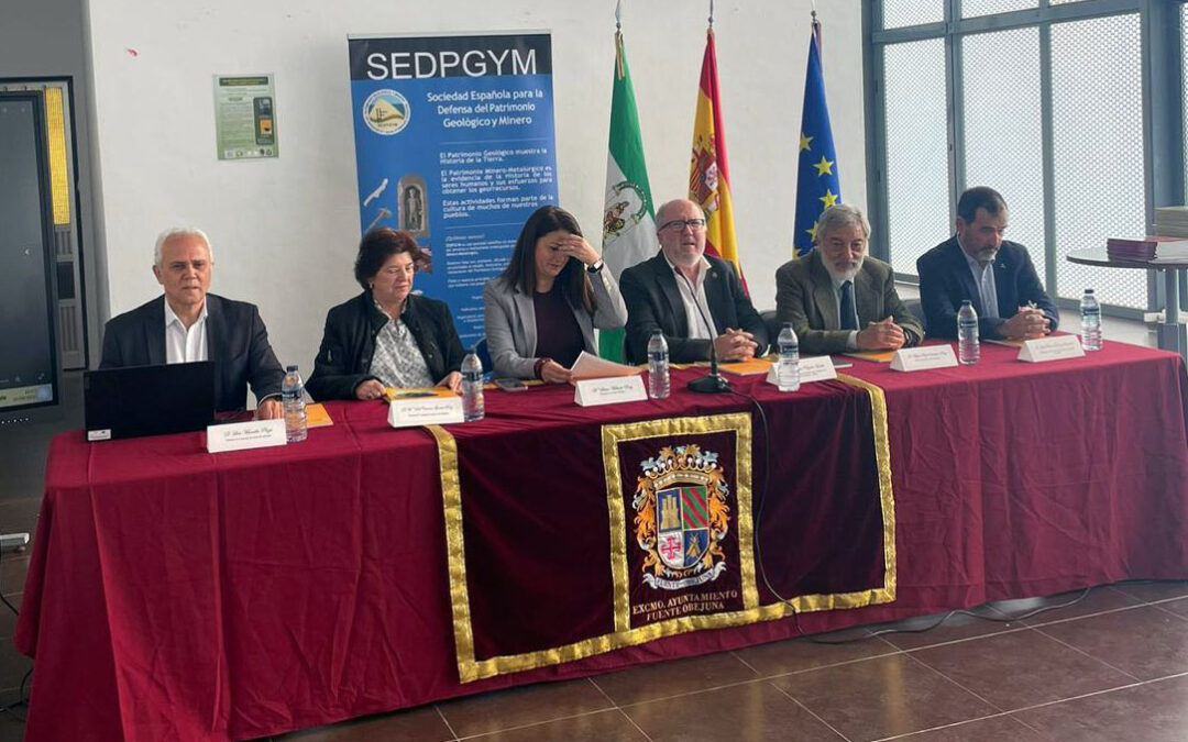 El Porvenir de la Industria acoge una jornada sobre patrimonio geológico y minero con amplia participación