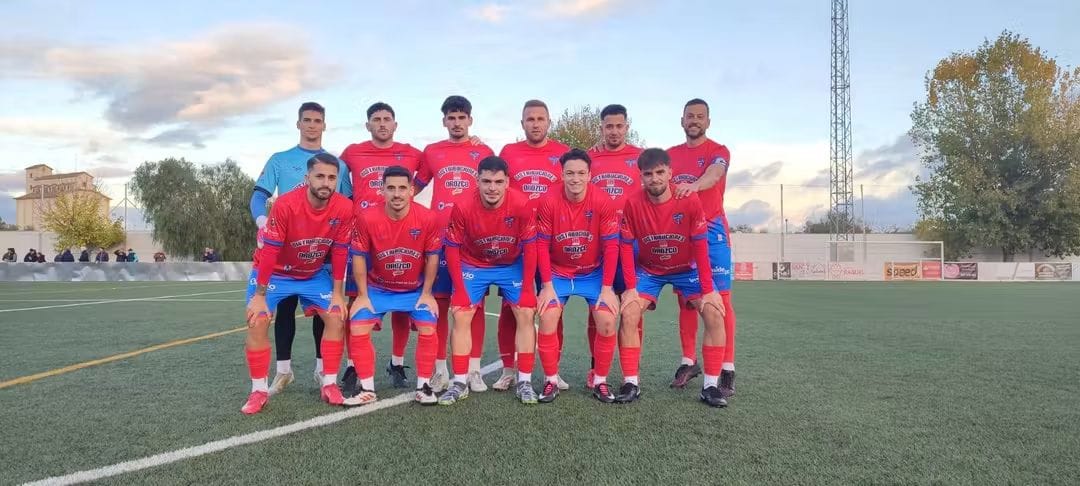 El Peñarroya Pueblonuevo C.F. encara con optimismo el tramo decisivo tras una victoria convincente ante el Córdoba CF