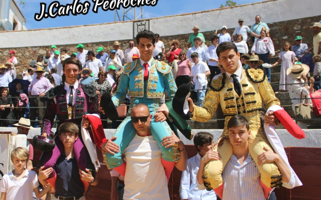 Triunfo y puerta grande para José Antonio de Gracia, Emilio Espigares y Miguel “Realito” en La Bombonera de Los Pedroches