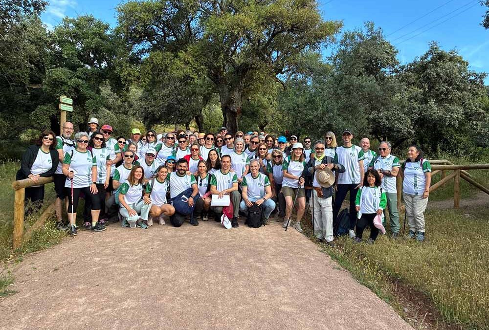 100 profesionales del Hospital Reina Sofía realizan el Cinturón Verde de Córdoba por el 50 Aniversario