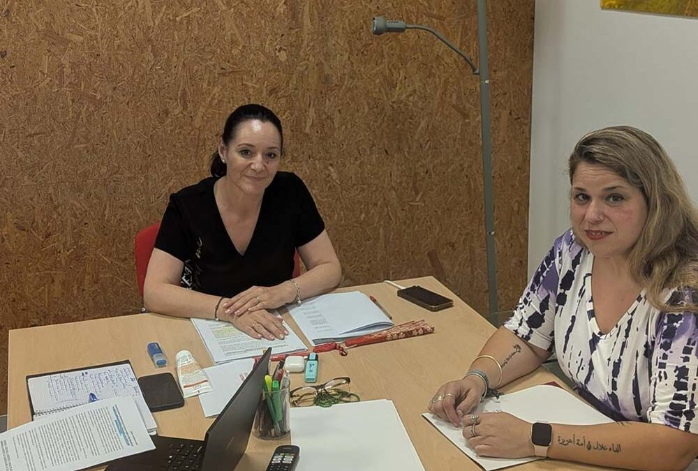 CRESPÍN RECOGE LAS REIVINDICACIONES DE LAS CUIDADORAS PRINCIPALES PARA QUE LA REFORMA DE LA LEY DE DEPENDENCIA RECONOZCA SUS DERECHOS