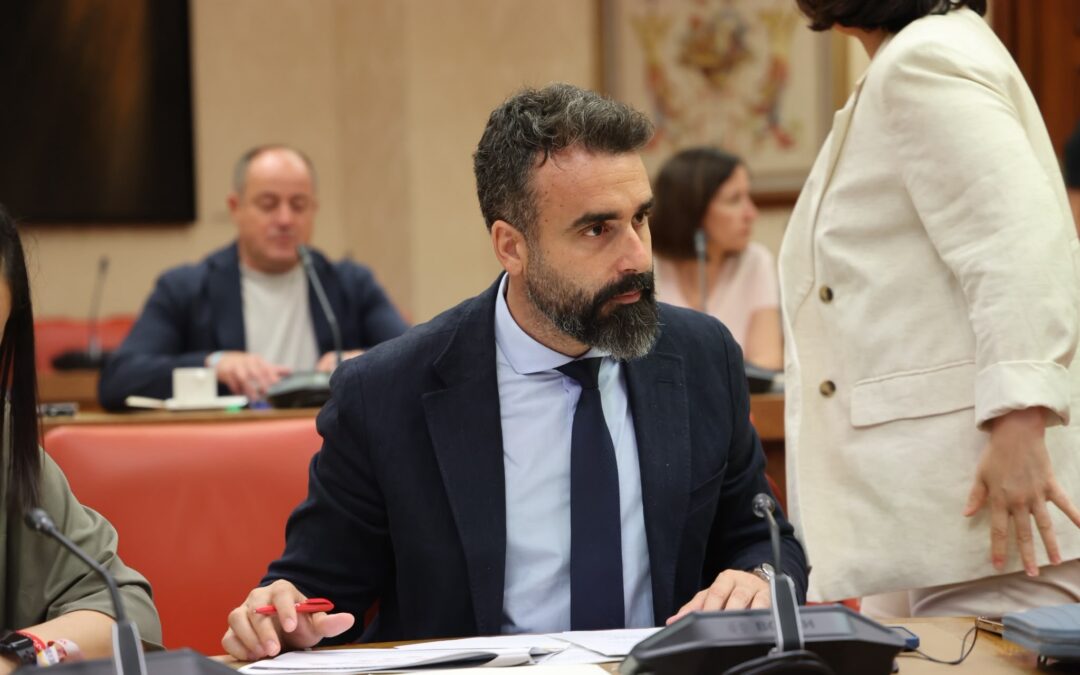 MAYORAL: “PARA EL PP, EL PROBLEMA NO ES LA ENFERMEDAD; EL PROBLEMA ES EL TRABAJADOR ENFERMO”